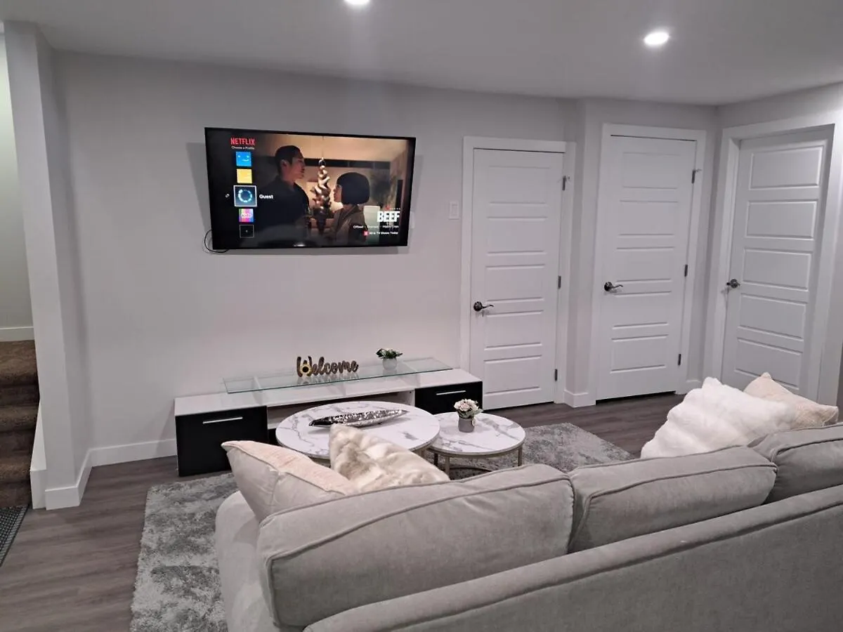 公寓 Cozy 2 Bedroom Walkout Basement 卡加利 加拿大