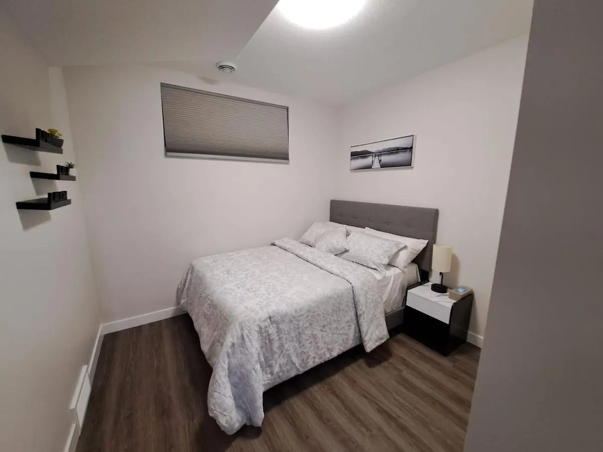 Cozy 2 Bedroom Walkout Basement 卡加利 0*,